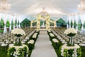 16 Amazing Chuppahs From Real Wedding Ceremonies Wedding Inside Beverly Hills Wedding Outdoor Wedding