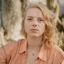 Sophia Wach · Artist Profile