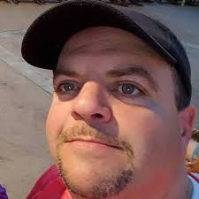 Where to find bluegrass music in Gatlinburg?