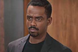 Hoje em Família é Tudo: personagem coloca Hans contra a parede