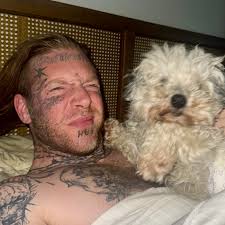 Tom MacDonald‎‏ ‏‎(@TomMacDonaldOfficial)‎‏ ‏‎• Facebook‎‏