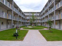 Suhl mitte in einem altbau mit 47,58 m² wohnfläche, weitere infos. Service Wohnanlage Dollbergschule In Suhl Auf Wohnen Im Alter De