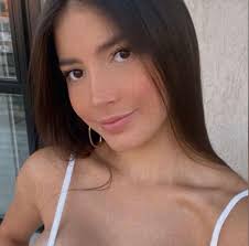 Esperanza Henderson"