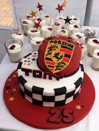 Porsche Fondant Torte Mit Logo Zum 25 Geburtstag Torten Kuchen Fondant Torten