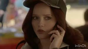 LEGACIES 4x09: HOPE IS IN AURORA'S BODY, WHILE AURORA IS IN HOPE (SCENE)