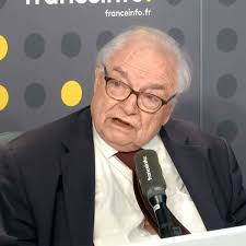 Mort de Robert Badinter : l'avocat Henri Leclerc "très ému" de perdre "un  vieux compagnon de route"