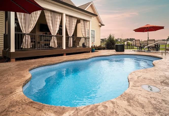 Pools - Latham Pool