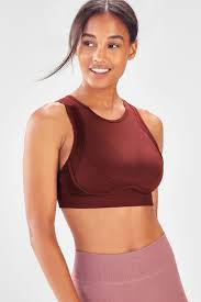 Because bra sizing is inconsistent across brands with no universal standard, make sure you try on several brands, sizes and styles in a store until you find the one that feels right. 6 Advantages Of Wearing A Sports Bra Miosuperhealth