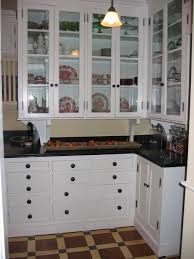 Love The Supports Kitchen Design Kitchen Design Small Vintage Kitchen