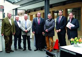 Seems to me that roger and dave a. captured the vision that wes had in mind in western theology. Pink Und Die Mit Zu Gast Im Bankhaus Seeliger Regionalheute De