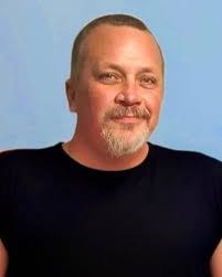 Kenny Burgess's Instagram, Twitter & Facebook