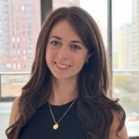 Ruth Lavin's Instagram, Twitter & Facebook