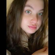 Anna Lipinski's Instagram, Twitter & Facebook