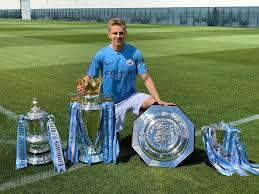 08:00, 05 чер 2021 р. Zavzhdi Posmihayetsya I Maye Nejmovirne Serce Yak Zinchenko Stav Svoyim U Manchester Siti Morzho Blogi Ua Tribuna Com