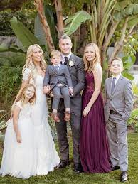 Christina Anstead S Beautiful Backyard Wedding Christina On The Coast Hgtv Backyard Wedding Beautiful Bride Getting Married
