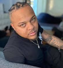 Comparison of Goldeneye and Perfect Dark Games