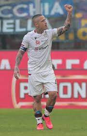 The player, radja is a hitched man. B R Football On Twitter Radja Nainggolan Joined Cagliari From Inter In The Summer So His Sick Wife Could Be Closer To Her Family Today He Scored A Late Equaliser For Cagliari Against