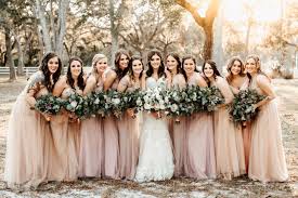 A Whimsical November Wedding In Florida With A Huge Bridal Party Bridal Party Photography Peach Bridesmaid Dresses Peach Color Bridesmaid Dresses