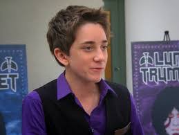 Cameron Delong's Instagram, Twitter & Facebook