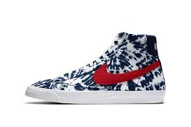 The nike blazer mid '77 d/ms/x has recently emerged in a deep royal blue/chile red/copa colorway. Nike Blazer Mid 77 Vintage Tie Dye Release Info Hypebeast
