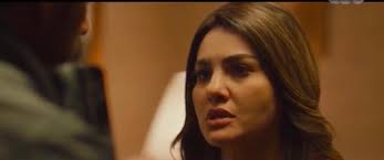 ياسمين عبدالعزيز غزل تعترف في الحلقة 11 من مسلسل اللي مالوش كبير بحبها لأحمد العوضي الخديوي الذي يطلق زوجته بعدما يذكر أن مسلسل اللي مالوش كبير يدور في إطار درامي تشويقي وهو من من بطولة ياسمين عبد العزيز وأحمد العوضي، ومحمود حافظ، وخالد. Ks7tucrdvcdkfm