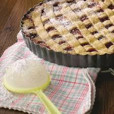 Linzer Torte Vegan Unser Rezept Stammt Aus Dem Neuen Backbuch Quot Kaffeeklatsch Vegan Quot Der Ernahrungsberate Vegan Backen Vegane Sussigkeiten Linzertorte