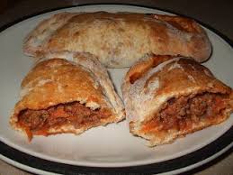 Calzone Au Boeuf Hache Food Pizza Bread