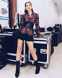 Birds In The Trap Sing Brian Mcknight Meaning Pin Oleh Rinaldi Jaafar Di My Mom Di 2020 Celana Pendek Tas Hitam Celana