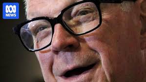 Leo Schofield apologises 'unreservedly' to Tasmania for bitter putdowns