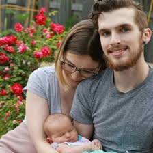 Alicia Lafferty's Instagram, Twitter & Facebook