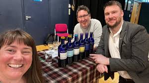 Stefanie Holt (she/her) (@stefholt)