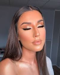 Melissa Simas's Instagram, Twitter & Facebook