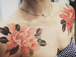 k u b r i c k h o on instagram 我終於把大圖約完了 再來開放預約比較小一點的 taiwan only 這次僅開放 花 的內容 不包含搭配其他元素 彩色黑白不拘 尺寸須為 20cm 以上 請先詳細閱 flower tattoo tattoos instagram