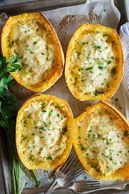 Cheesy Spaghetti Squash Recipe It S My Favorite Thing To Make Spaghetti Squash It S Like Alfredo O Cheesy Spaghetti Cheesy Spaghetti Squash Spaghetti Squash