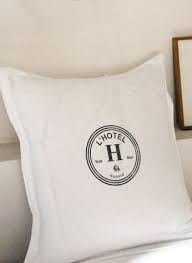 honore decoration textile taie oreiller logo hotel draps logo hotel coussin