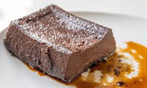 Tajarin al sugo di coniglio. Bonet Piemontese La Storia La Ricetta Originale E Le Varianti