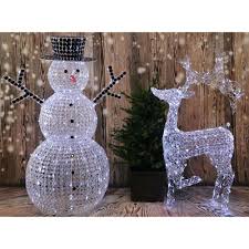 Check spelling or type a new query. Fraser Hill Farm Indoor Covered Outdoor Christmas Decorations 60 Pre Lit Crystal Snowman W 296 Led Lights And 8 Different Lighting Effects Fcry060 Snm1 Wt
