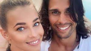 I fan di luca onestini e ivana mrazova, da parecchie settimane ormai, si stanno chiedendo se la coppia è ancora insieme, oppure le loro luca onestini, una volta finita la partecipazione al reality, intraprende la carriera radiofonica insieme all'amico, conosciuto anch'esso all'interno della casa. Luca Onestini Annuncia La Fine Della Storia Con Ivana Mrazova Ci Abbiamo Provato E Riprovato E Lei Non E Vero Baritalia News