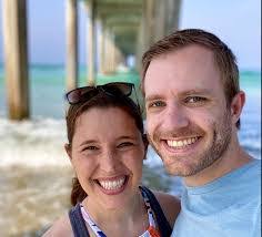 Amanda Farwell's Instagram, Twitter & Facebook