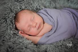 Carley has a family with kids. How wonderful is that!