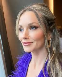 Kim Coon's Instagram, Twitter & Facebook