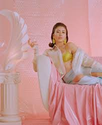Kali uchis ♋︎ retweeted valentina vargas r. Kali Uchis Is A Self Made Pop Star Paper