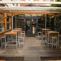 The belushi bar and restaurant serves a variety of dishes and drinks. St Christopher S Inn The Winston Amsterdam De Wallen Warmoesstraat 129