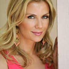 Ramy Brook Whitley Combinaison de Printemps de la Marine porté par Brooke  Logan (Katherine Kelly Lang) comme