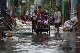 Kerugian Dunia Usaha Akibat Banjir 2020 Capai Rp 1 Triliun Halaman All Kompas Com