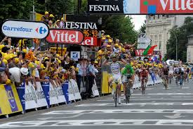 Suivez en direct cette journée spéciale avec la chronique républicaine. Tour De France 2021 Departement De L Indre