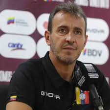 Así despiden sus allegados al conocido comerciante René Arenas "El Gallero  Mayor" @necropolisfuneral Video @cherrydominguezvip