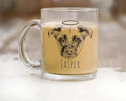 mug and glass with a dog's photo or illustrationの画像