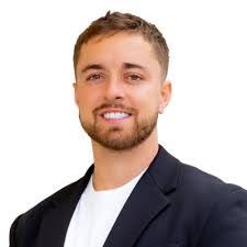 Ian Fox's Instagram, Twitter & Facebook