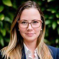 Lynn Bernhard's Instagram, Twitter & Facebook